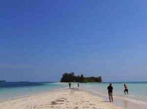 Indahnya Tanjung Gorango di Pulau Morotai