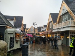 Berkunjung ke Bicester Village, Surga Belanja Jelang Final The X Factor UK