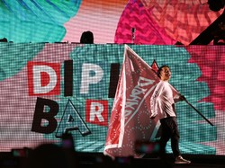 Panggung Dipha Barus yang Penuh Kejutan di Djakarta Warehouse Project