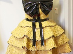 Daging, Pasta dan Sayuran Juga Bisa Disulap Jadi Busana Cantik (2)