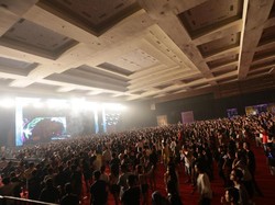 Yesterday Morning Boys dan Tiga Meriahkan Panggung The Darker Side