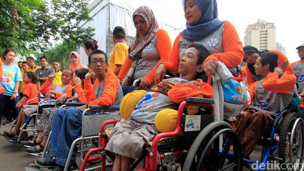 Penyandang Disabilitas Nikmati Akhir Pekan