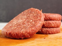 Racik Beef Burger dengan 4 Sayuran Ini Agar Burger Lebih Juicy Bernutrisi