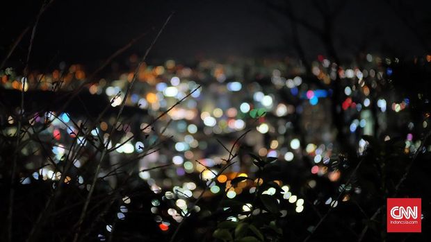 Panorama dari pelataran Namsan Seoul Tower Panorama dari pelataran Namsan Seoul Tower