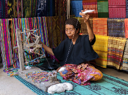 Mengenal Budaya Suku Sasak Lewat Desa Wisata di Mandalika