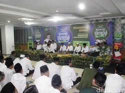 Peringati Maulid Nabi, Warga Cibinong Bogor Ngaji Khataman Al Quran