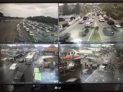 Tol Ciawi Sampai Mega Mendung Macet, Polres Bogor Berlakukan One Way ke Puncak