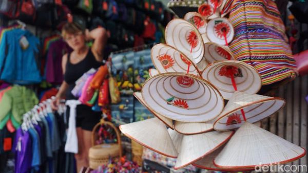 Menikmati Hanoi Dari Sisi Yang Berbeda