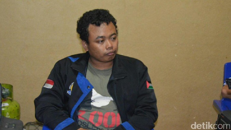Ini Wajah 2 Terduga Teroris yang Antar Bom ke Calon Pengantin Dian Ini Wajah 2 Terduga Teroris yang Antar Bom ke Calon Pengantin Dian