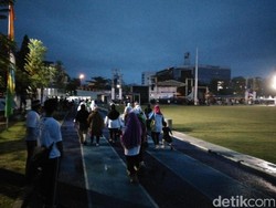 Kapolri Muncul di Gasibu, Ingatkan Peserta 1212 Tak Buang Sampah Sembarangan