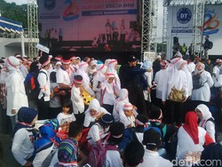 Aher: Pesantren Selalu Tampil Terdepan Mempertahankan NKRI