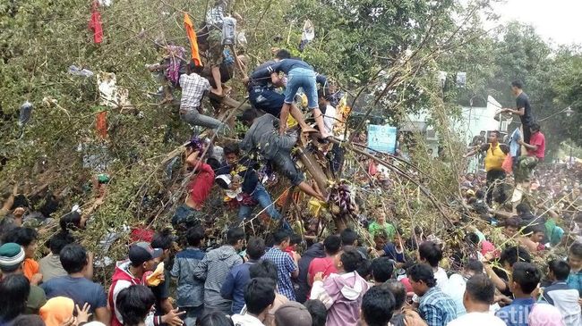 Meriahnya Tradisi Keresan Peringati Maulid Nabi di Mojokerto