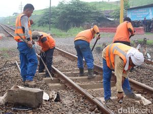 Rencana Jokowi Bangun Rel KA dari Sorong Hingga Jayapura