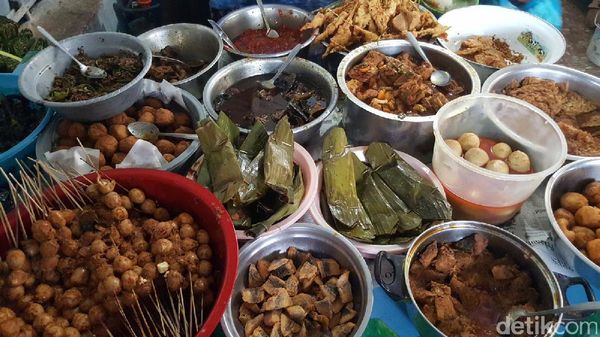 Satu Lagi Kuliner dari Cirebon: Nasi Jamblang Pelabuhan
