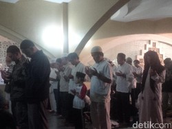 Masjid Pusdai Bandung Mulai Disesaki Jamaah Salat Subuh Berjamaah 1212