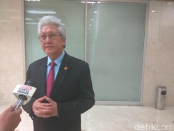 Diuji DPR, Calon Dubes Darmansyah Djumala Bicara Soal Ekspor Kayu