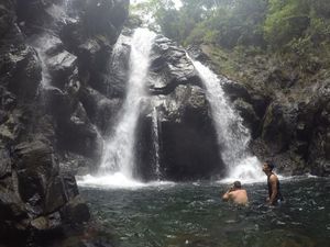 Segarnya Air Terjun Kopea yang Tersembunyi di Sultra