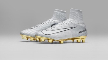 CR7 Vitorias: Kado Nike untuk Ronaldo yang Menangi Ballon dOr CR7 Vitorias: Kado Nike untuk Ronaldo yang Menangi Ballon dOr