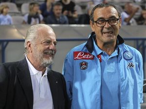 Bos Napoli Sindir Sarri: Resign Cuma Dilakukan Pecundang! Bos Napoli Sindir Sarri: Resign Cuma Dilakukan Pecundang!