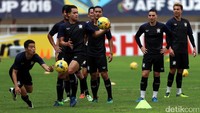 Sejumlah pemain Timnas Thailand saat jalani latihan.