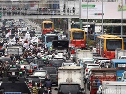 Selain Ahok, Mereka Disidangkan di Luar Gedung Pengadilan