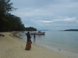Liburan Asyik Bareng Keluarga di Pulau Poncan, Sibolga