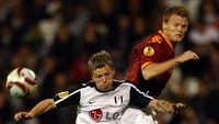 John Arne Riise dilepas Liverpool ke Roma di saat yang sama dengan transfer Aquilani. Bersama Serigala Ibukota, Riise bermain 99 kali di Serie A. (Foto: Phil Cole/Getty Images)