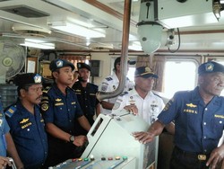 Lika-liku Nakhoda Kapal Navigasi di NTT: Rawat Rambu hingga Hadapi Ombak Ganas