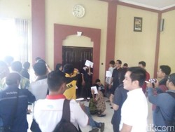 Polisi Rekonstruksi Penganiayaan Santri Ponpes di Lamongan Hingga Tewas