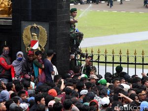 Untuk Suporter yang Tak Dapat Tiket, Edy Rahmayadi: Ada Layar Lebar dan Bakso Gratis di Pakansari