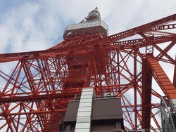 Tokyo Tower Dibuka tapi Harus Naik 600 Anak Tangga, Kuat?