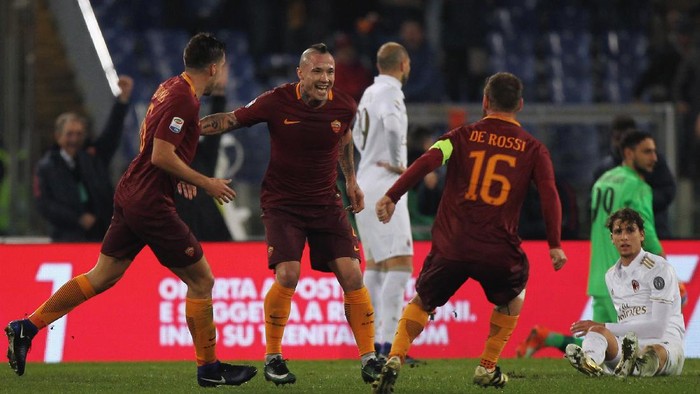 Radja Nainggolan Antarkan Roma Tekuk Milan