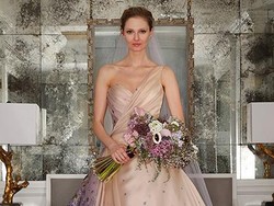 5 Benda yang Sebaiknya Tidak Dipakai ke Pesta Pernikahan