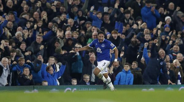 Everton Kalahkan Arsenal