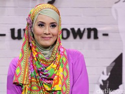 Elma Theana Bersama Parfindo Santuni 50 Anak Yatim