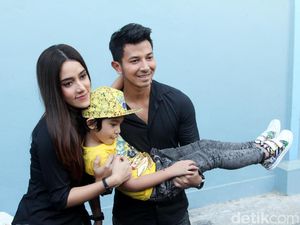 Sonny Septian Diingatkan Ustaz Maulana soal Peran Antagonis di Sinetron Azab Sonny Septian Diingatkan Ustaz Maulana soal Peran Antagonis di Sinetron Azab