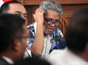 Tuntutan Buni Dikaitkan Ahok, Hakim Diminta Tetap Objektif Tuntutan Buni Dikaitkan Ahok, Hakim Diminta Tetap Objektif