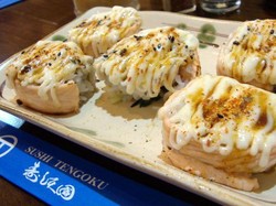 Melintasi Kawasan Radio Dalam? Nikmati Saja Soto Sulung, Pempek hingga Sushi