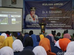 Kuliah Umum di Unair Banyuwangi, Soekarwo Beri Arah Pembangunan di Jatim