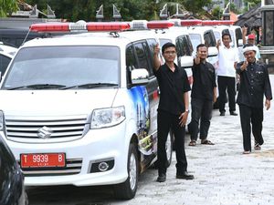 Hari Ibu, Pemkab Purwakarta Luncurkan Ambulan dan Dokter Khusus Lansia