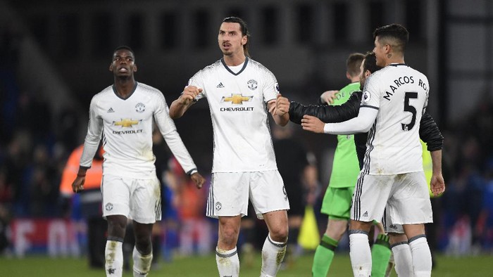 Mourinho Tegaskan Krusialnya Peran Zlatan Buat MU