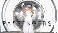 Anggunnya Jennifer Lawrence dengan Gaun Putih