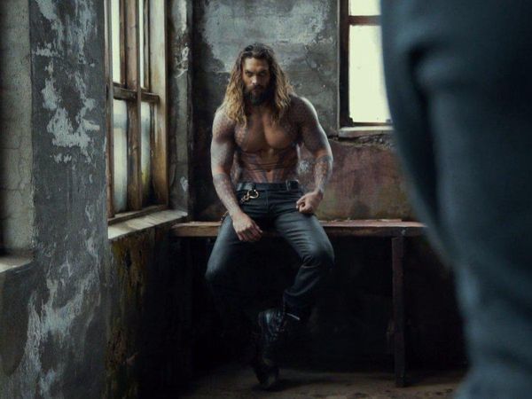 Badan Kekar Jason Momoa Aquaman si Master Climbing