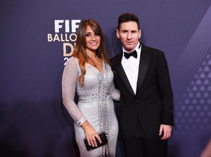 Messi Ultah Pernikahan, Intip Gaya Istrinya Pakai Gaun yang Dibuat 200 Jam Messi Ultah Pernikahan, Intip Gaya Istrinya Pakai Gaun yang Dibuat 200 Jam
