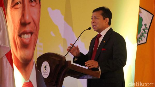 Setya Novanto Buka Diskusi Indonesia Economic Outlook 2017