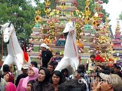 Liburan ke Bengkulu Pas 1 Muharram, Bisa Lihat Pawai Tabot
