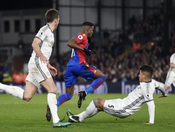 Soal Tekelnya pada Zaha, Marcos Rojo Dikritik tapi Juga Dibela