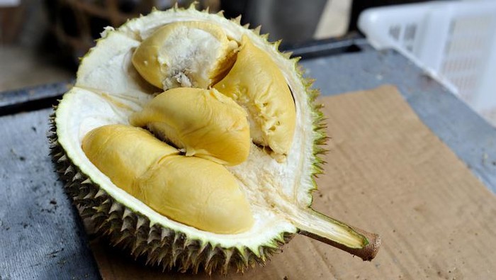 Mitos makan buajh durian. Foto: iStock