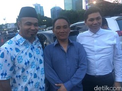 Andi Arief: Saya Diminta Gulingkan Prabowo-AHY demi Sandi-AHY