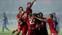 Gol Rizky Pora dan Hansamu Yama cuma bisa dibalas Teerasil Dangda di Pakansari. (Foto: detikSport/Rachman Haryanto)